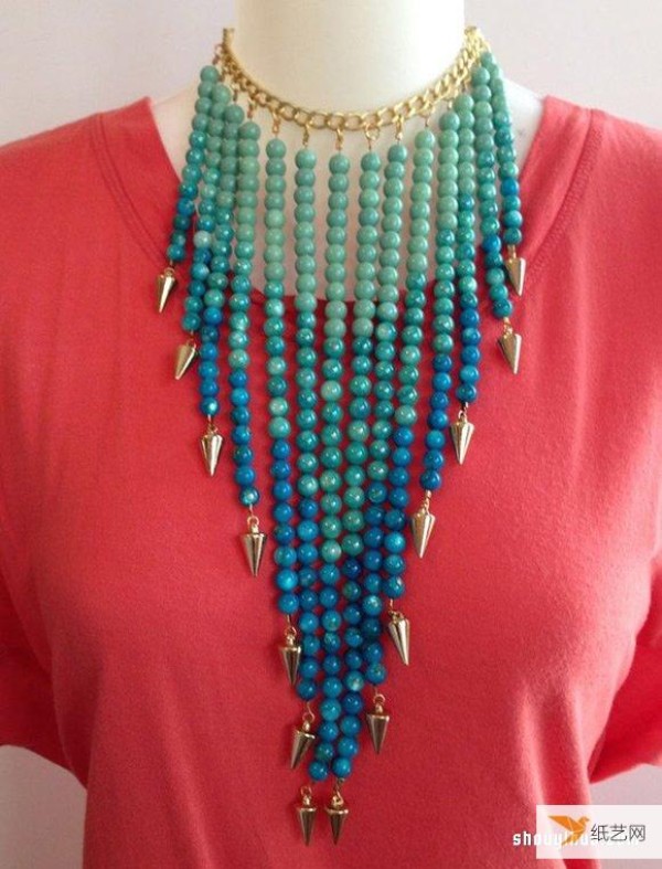 Illustrated tutorial on how to make a personalized tassel-shaped beaded necklace