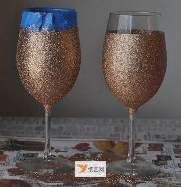 How to Use Glitter to Transform a Gorgeous and Personalized Tumbler