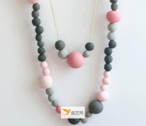 How to make your own personalized ultra-light clay beaded necklace