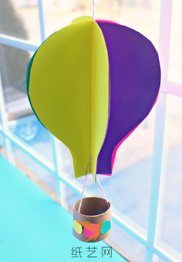 Beautiful colorful paper hot air balloon making tutorial