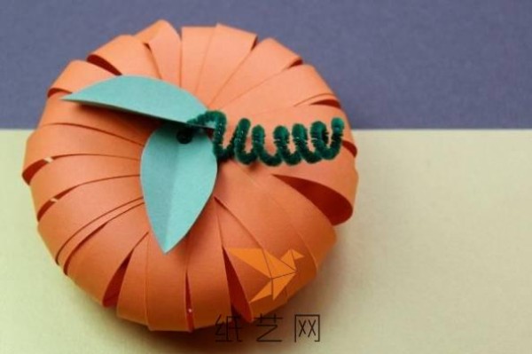 Beautiful and simple paper craft pumpkin making tutorial