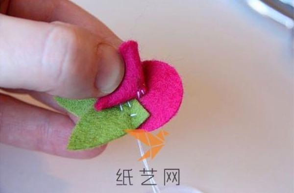 Tutorial on making cute and small non-woven flowers