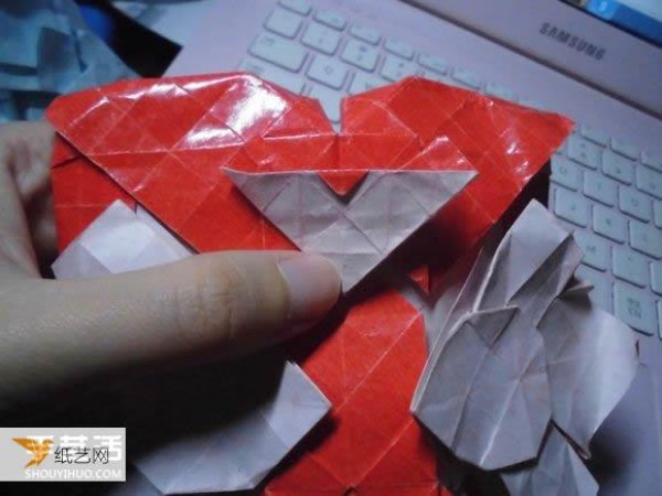 Super complicated kissing fish heart origami illustration process