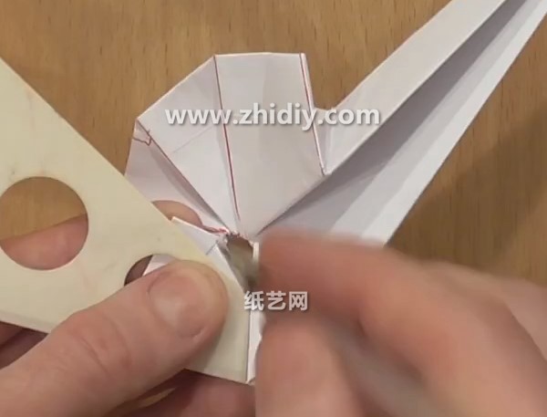 Origami video tutorial for super cool three-dimensional origami snail