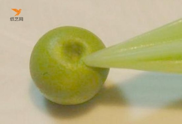 Tutorial on how to make beautiful green apples with ultra-light clay