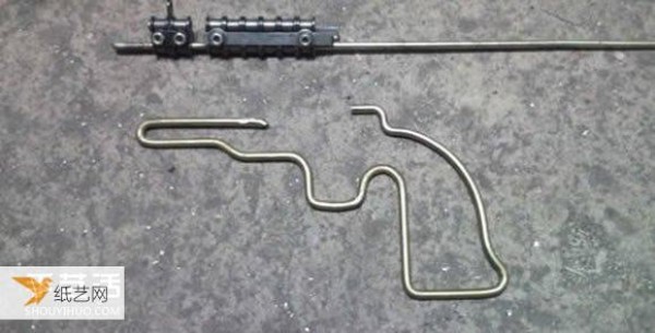 The simplest tutorial on how to make a common toy match gun for children