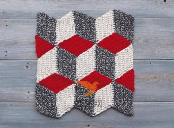 Tutorial on making crochet lattice potholders