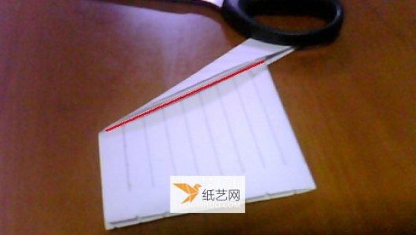 Illustration of folding method of Paperang paper airplane