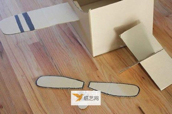 How to make full use of waste paper boxes to make airplanes