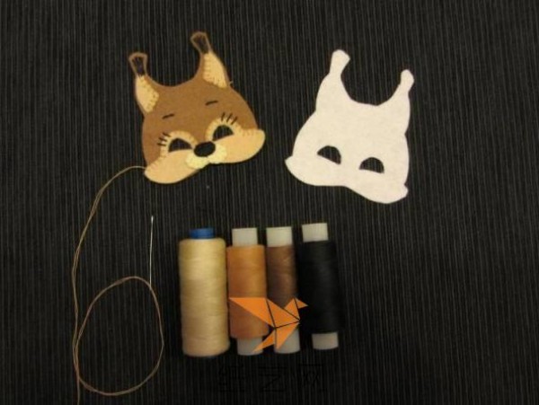 Tutorial on making small animal masks for Christmas gifts