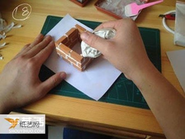 Personalized tutorial for hand-making mini square flower pots using clay small red bricks