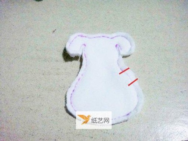 Illustration of how to make personalized non-woven puppy dolls