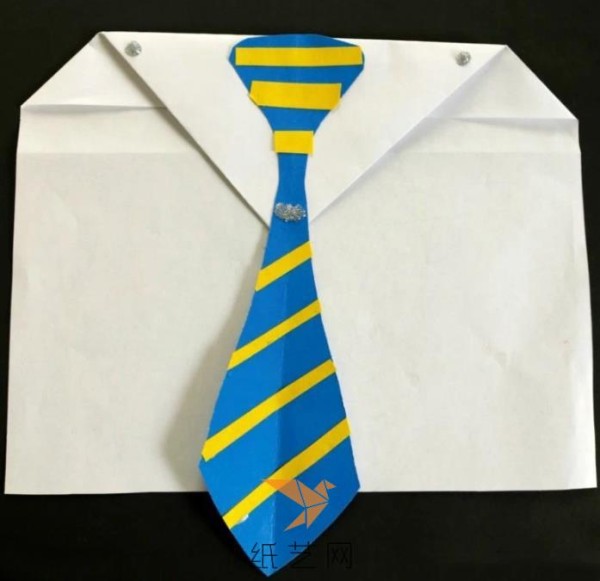 Tutorial on making Father’s Day greeting cards with children’s handmade ties