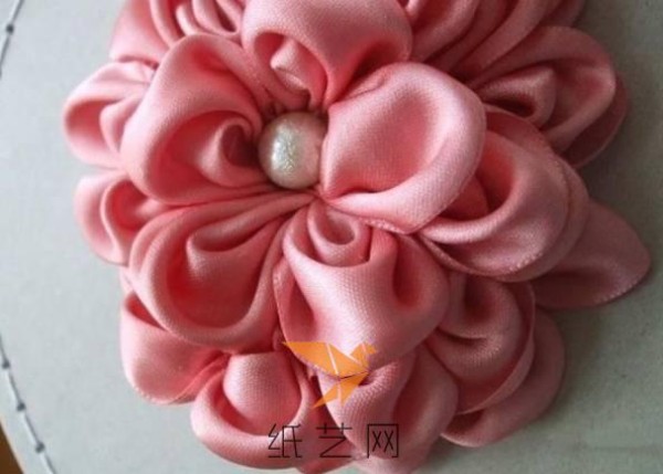 Simple and beautiful ribbon flower making tutorial