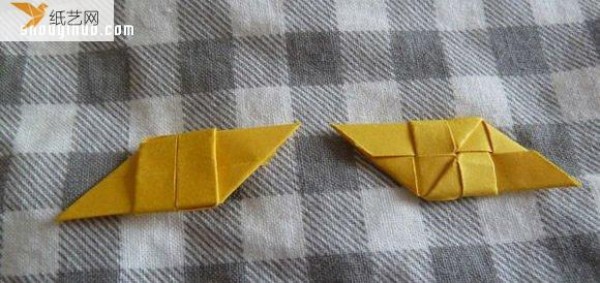 Illustrated tutorial on how to fold origami bracelets by hand