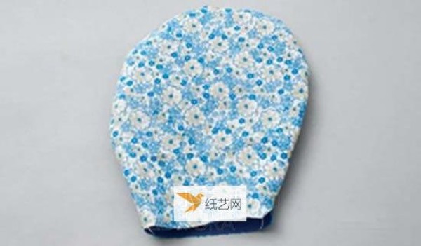 Personalized flower cushions made of non-woven fabric