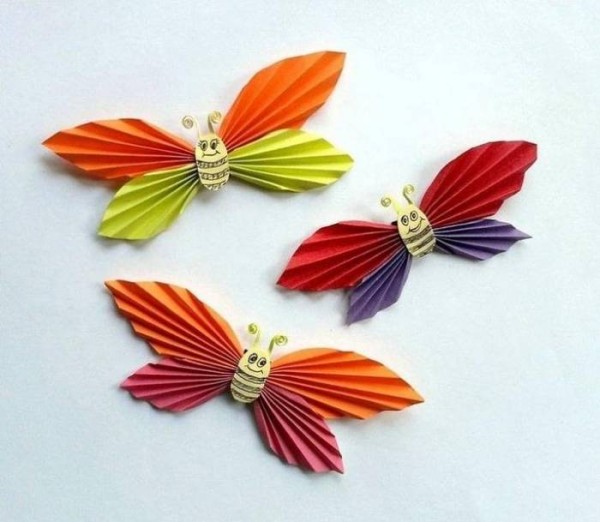 Tutorial on making small handmade butterflies for children