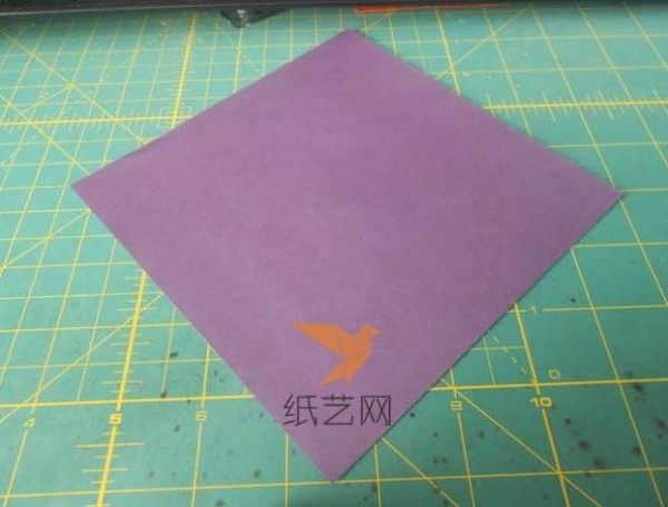 A step-by-step tutorial on how to make the little devil’s origami heart bat