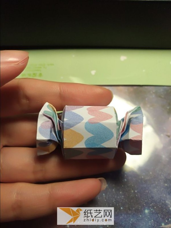 Origami candy box making tutorial for Children’s Day gift wrapping