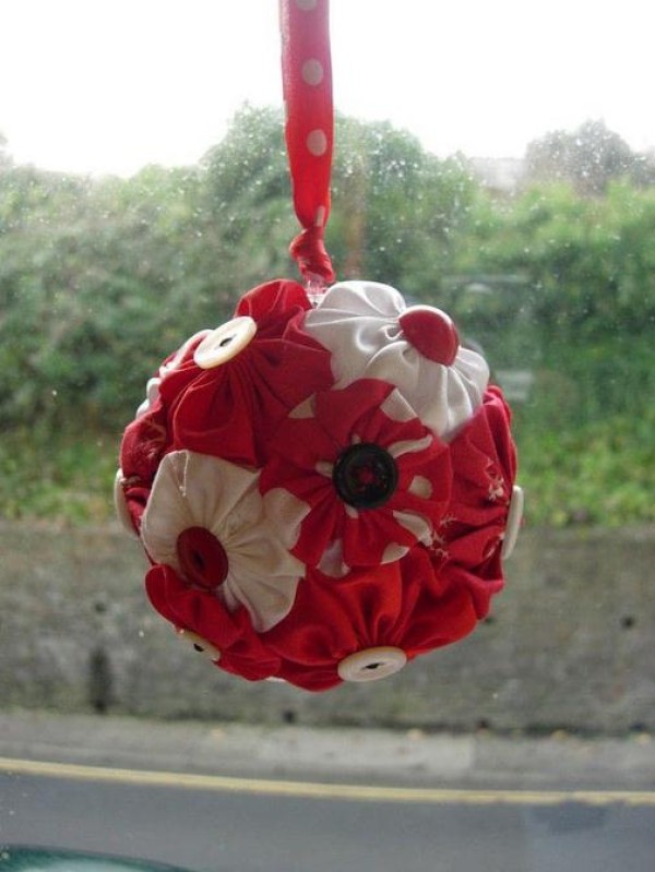 Tutorial on how to make Christmas decorative bouquets made of cloth