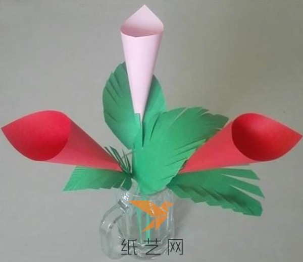 Tutorial on how to make handmade paper flowers and New Year decorations for children