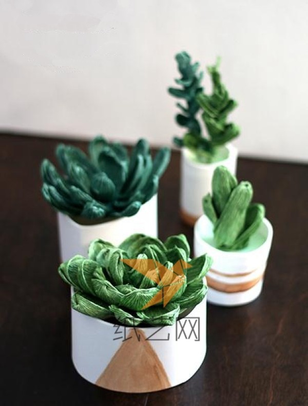 Tutorial on making realistic succulent plant pots made of wrinkled paper