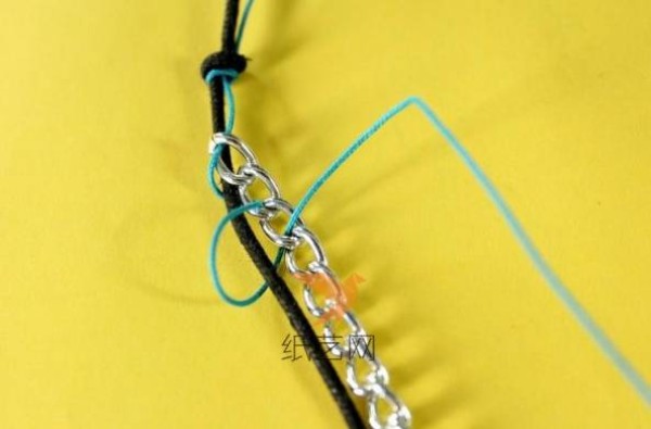 Tutorial on handmade bracelets made from various materials