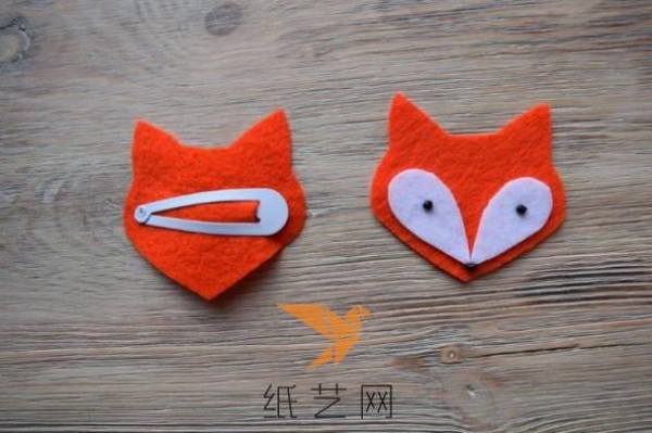 Tutorial on how to make handmade little fox hairpins for children as Christmas gifts