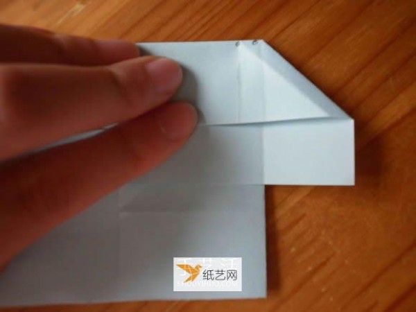 Use origami to make a love box with a lid for Valentine’s Day