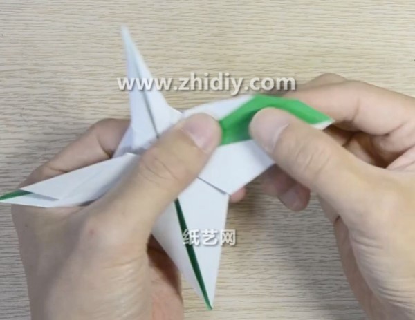 Origami method tutorial for simulated origami paper cranes