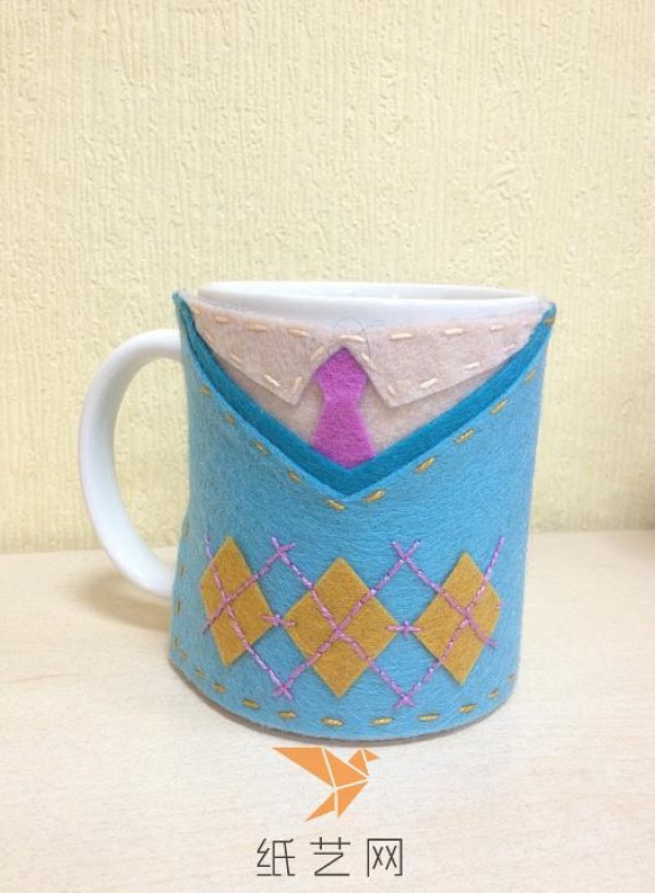 Tutorial on making Father’s Day gift cup sleeves