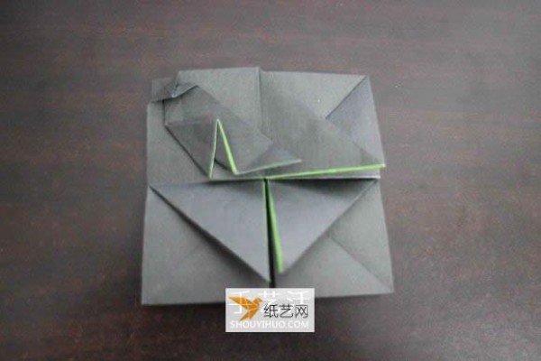 How to fold the Nike logo using origami