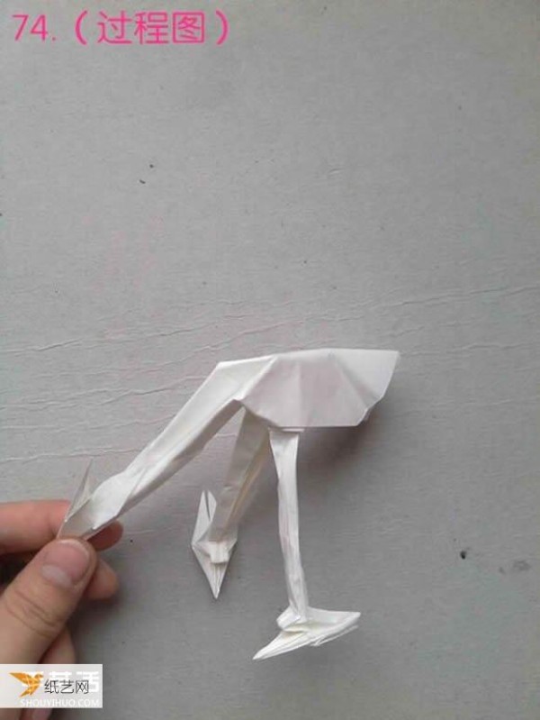 Detailed method and illustrated steps of folding a three-dimensional egret using origami