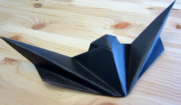 Halloween Origami Encyclopedia - Simple Origami Bat Origami Video Tutorial