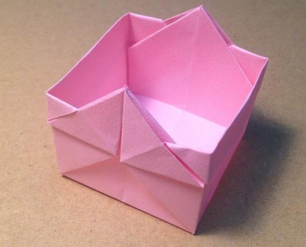 Simple handmade origami storage box folding video tutorial teaches you DIY handmade origami box