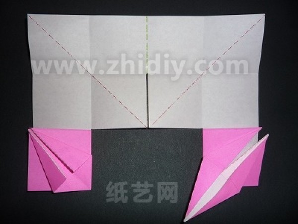 Origami tutorial of three thousand origami cranes