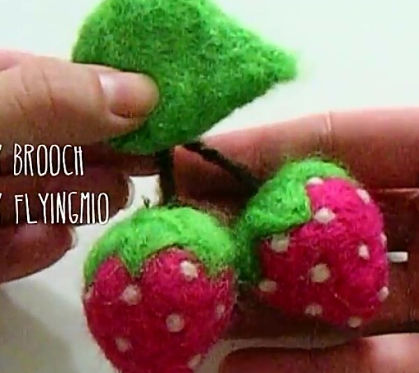 Wool Felt Poke Tutorial - Strawberry Brooch Tutorial