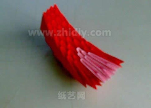 Origami triangle dragon boat making tutorial