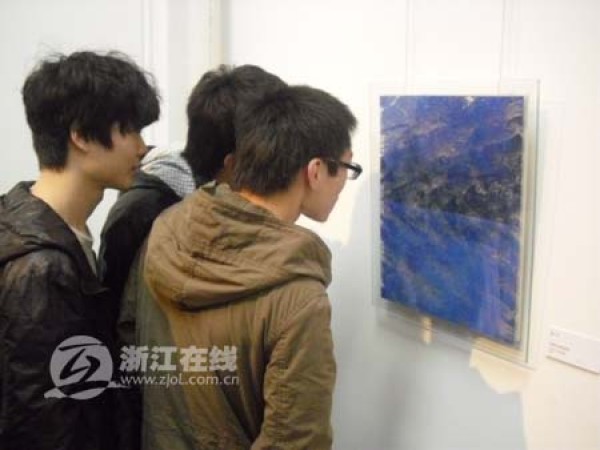 China Academy of Art holds Sino-Swiss paper-cut art exhibition