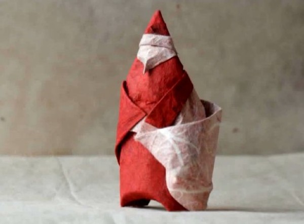 Santa origami tutorial for hand-making Santa Claus origami gifts