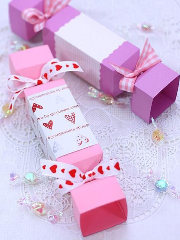 Origami making tutorial for Mother’s Day handmade candy gift box [expanded view of origami box]