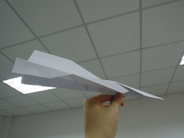 Origami airplane complete illustration - large wing glider origami tutorial