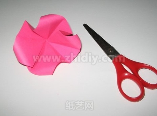 Simple paper rose making tutorial [can be used for Valentine’s Day]