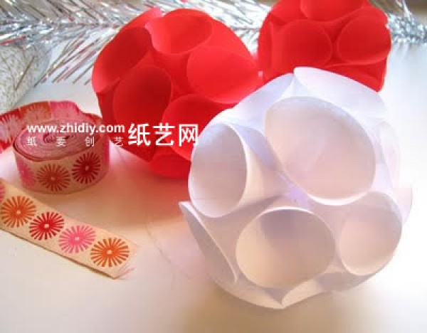 Christmas paper ball making tutorial