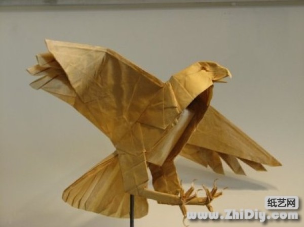 An origami exhibition in California, USA in 2007 [2]