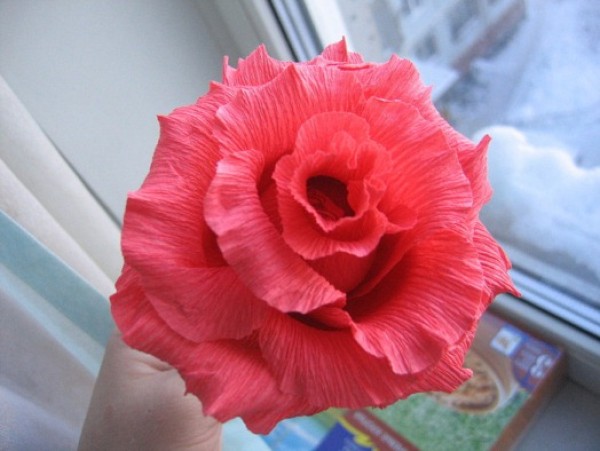 Valentines Day Handmade Gift Crepe Paper Candy Origami Rose Tutorial