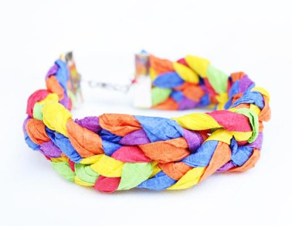 Handmade tutorial for simple crepe paper bracelets—paper art handmade encyclopedia