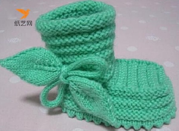 Analysis of crochet knitting examples for baby woolen boots