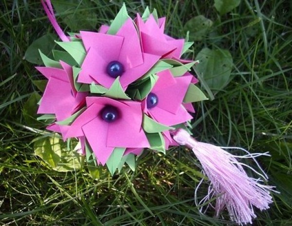 Bright Star Paper Ball Flower Making Tutorial