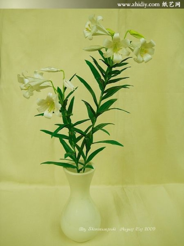 Work by Satsuki Shimizu—Origami Easter Lily by Origami